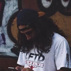 Meet your Posher, Sky